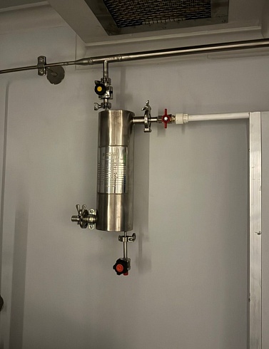 Простое исполнение с ручной регулировкой подачи сред